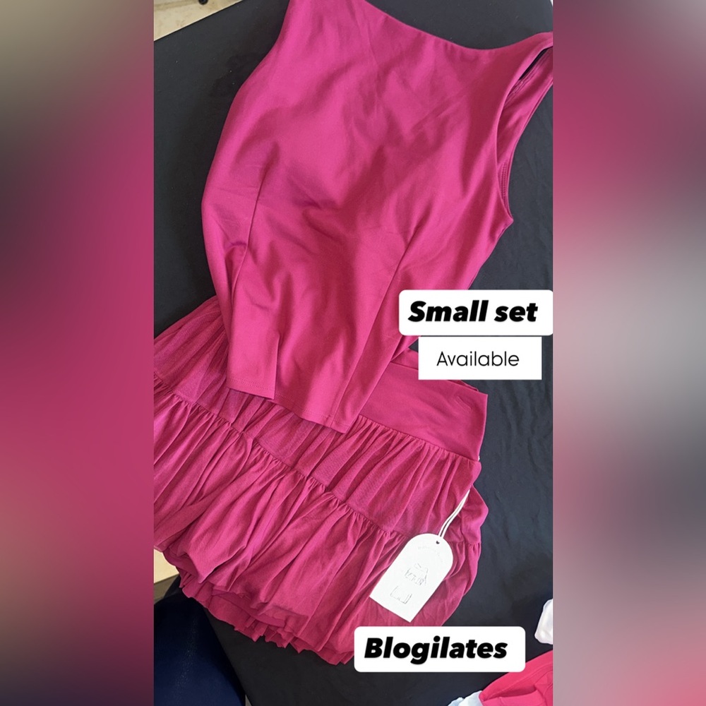 Women's Fuchsia Tiered Skirt - Stylish Summer Look and tank top ( small set )